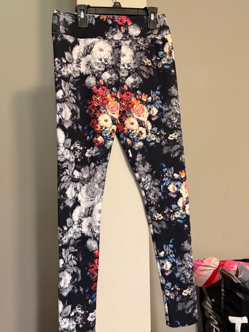 Abercrombie & Fitch Black Floral Leggings with Pink, Yellow & Blue Accents #7